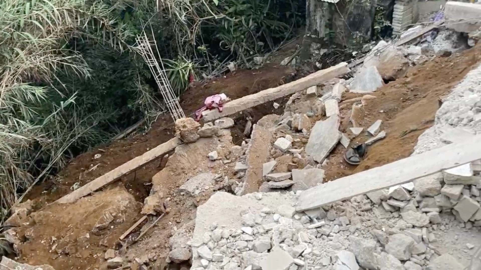 Menor de 13 Años Muere Aplastado por Barda Perimetral en Totutla, Veracruz