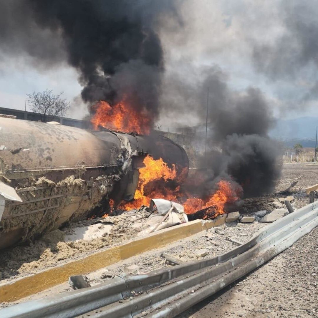Accidente e Incendio de Pipa en la Autopista México-Puebla Causa Cierre Total Hacia CDMX