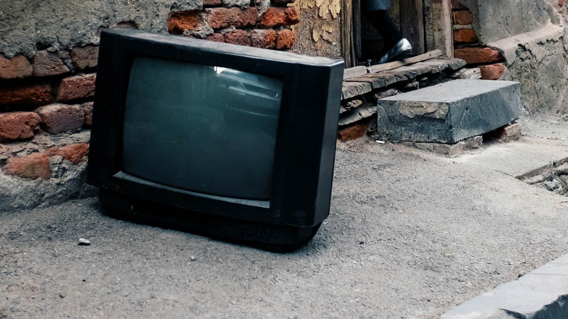 Apagones de luz descompusieron aparatos y CFE paga por los daños