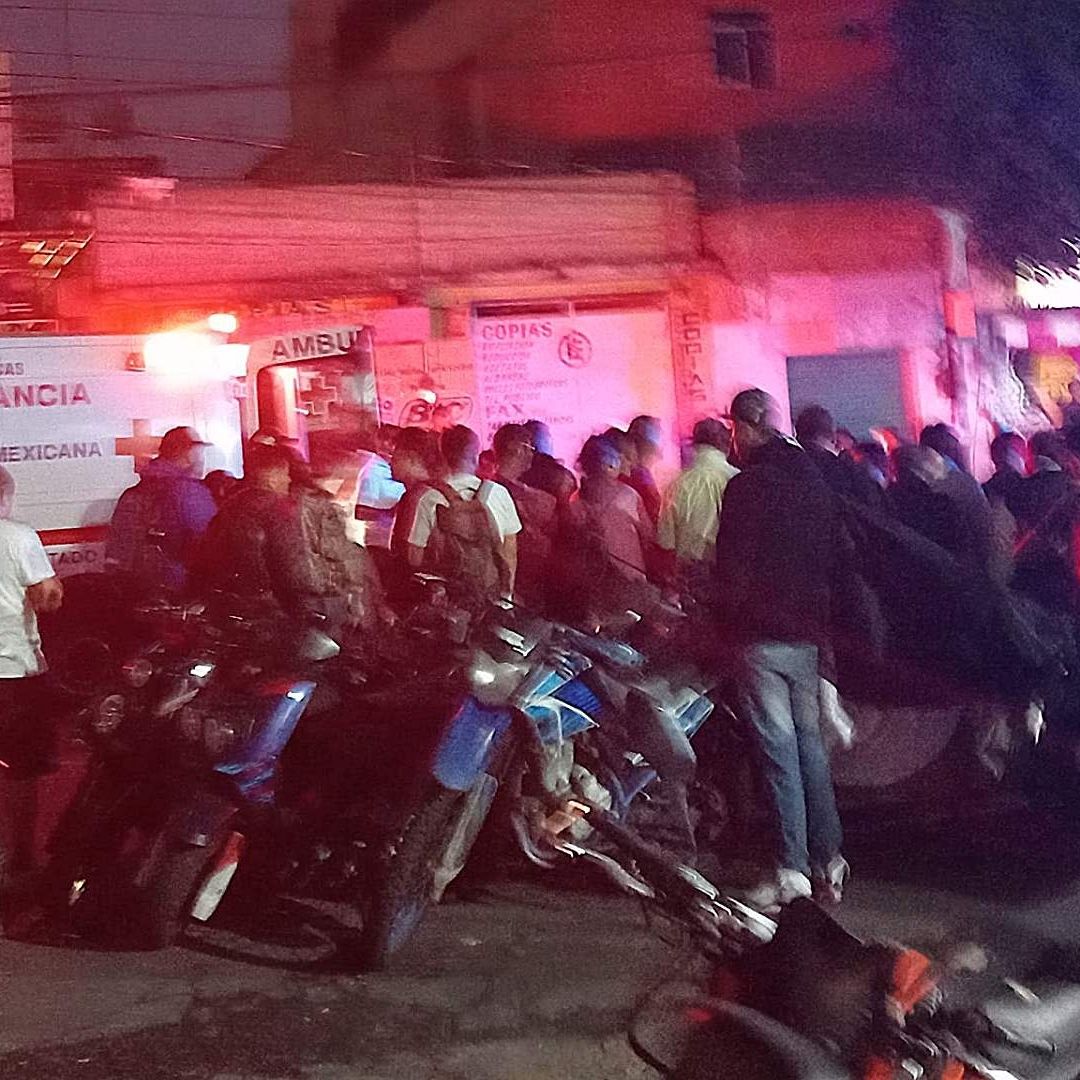 Maestra Intentó Reanimar a Alumno de la UNAM que Murió por Enfrentamiento en CCH Naucalpan