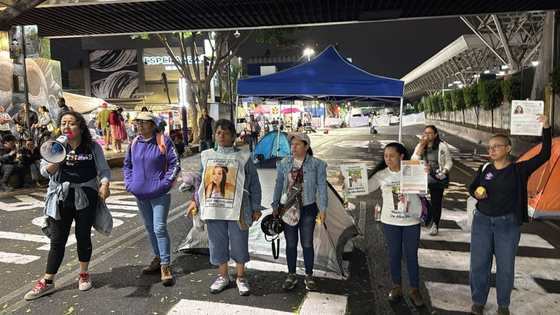 Madres Buscadoras Bloquean San Antonio Abad, CDMX
