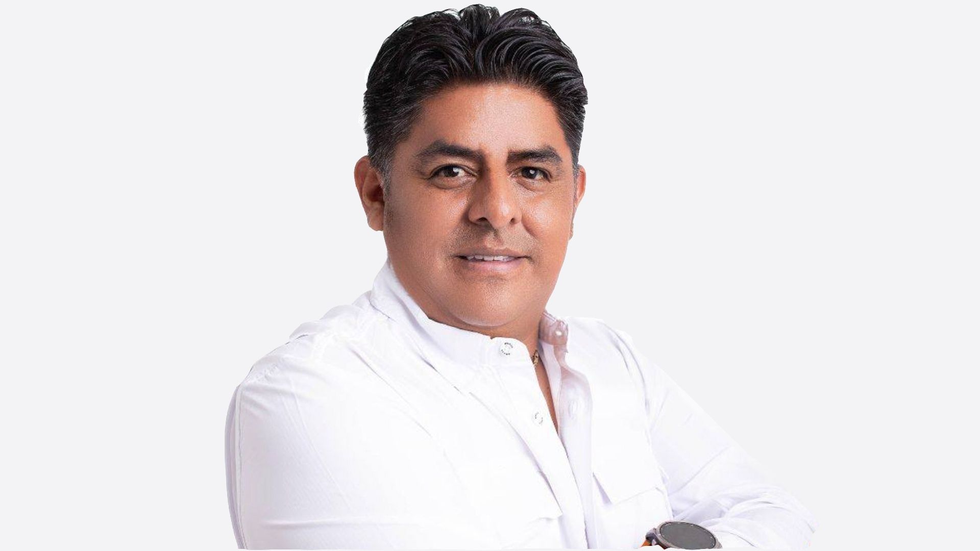 Elvis Ventura explica que la decisión de renunciar es por convenir a sus intereses personales.
