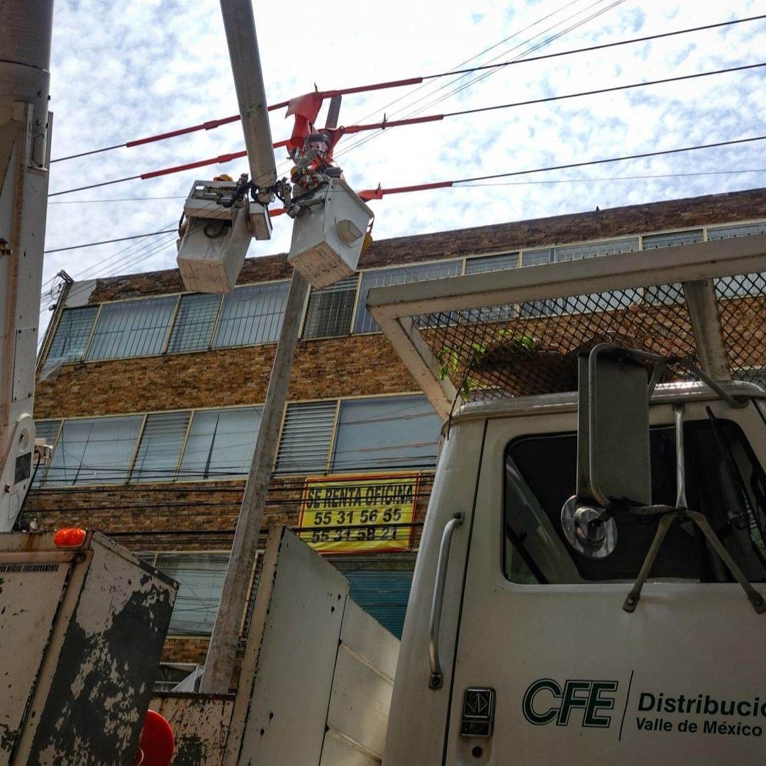 Personal de CFE