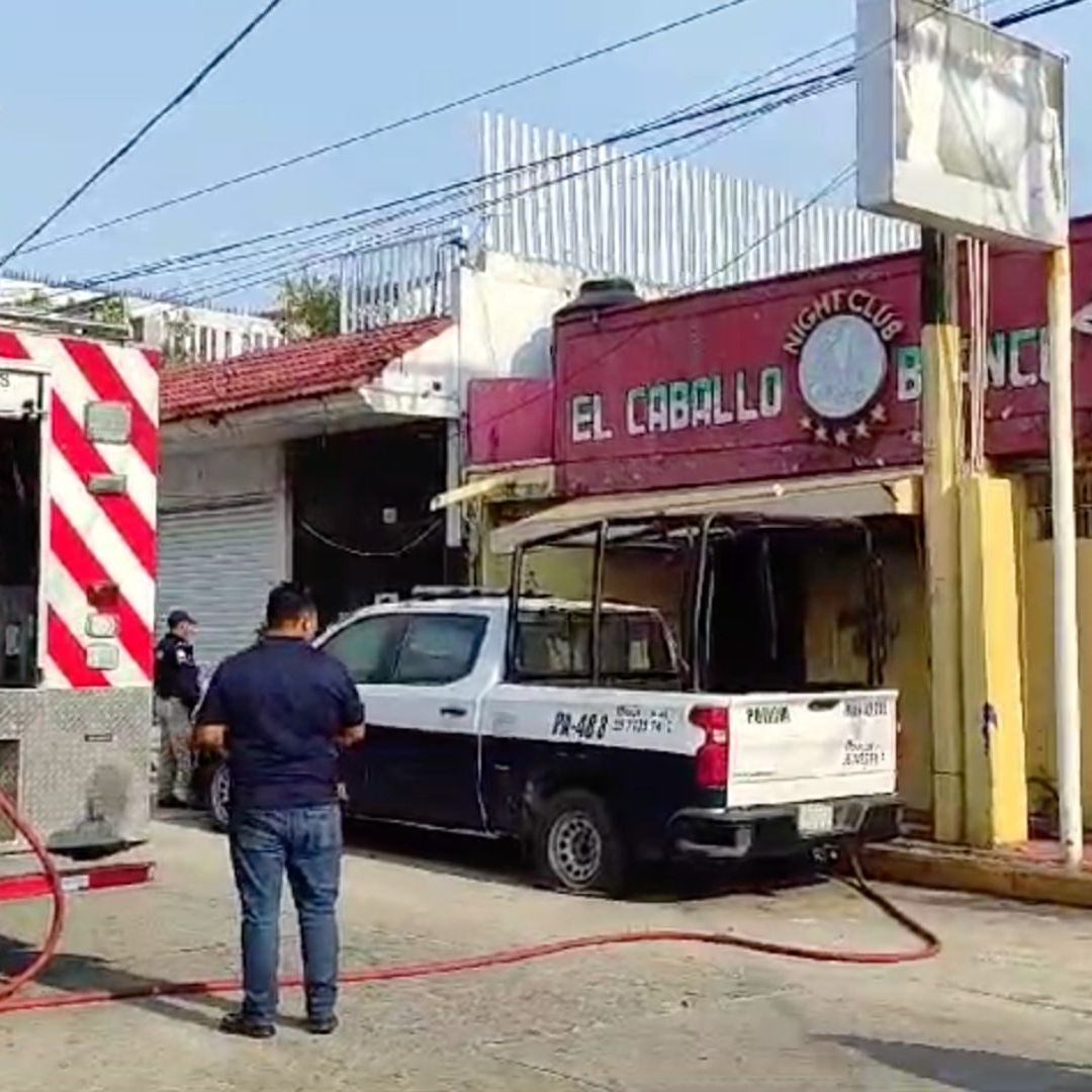 Incendio en bar Caballo Blanco, Coatzacoalcos