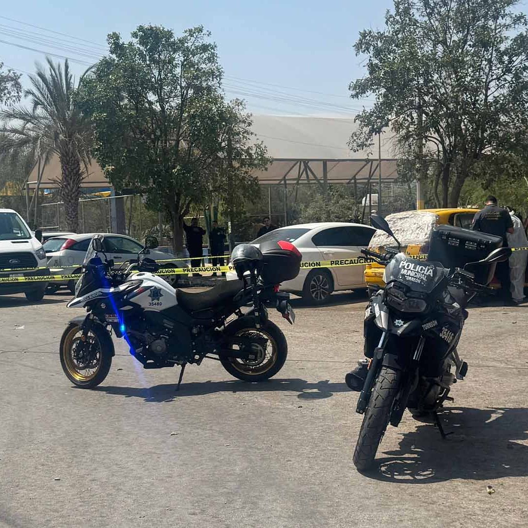 Muere Adulto Mayor Dentro de Taxi Donde Vivía en Torreón