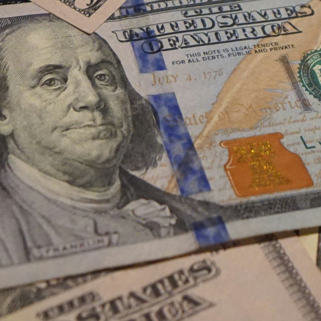 Precio del Dólar Hoy 17 de Mayo de 2024 en México: ¿Cómo Está el Peso en el Tipo de Cambio?