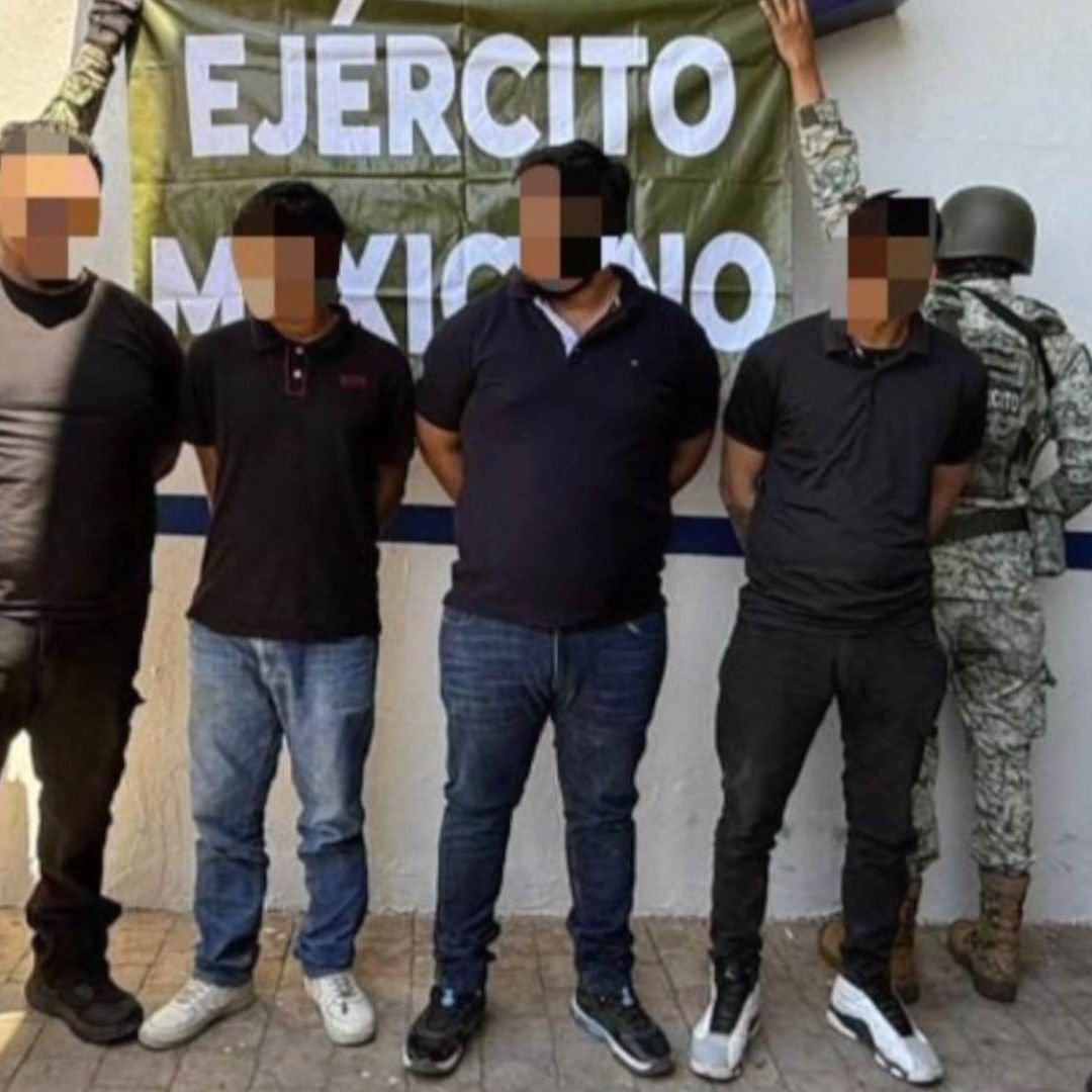 Detienen a 4 Sujetos Armados en Vehículo con Reporte de Robo en Hermosillo, Sonora