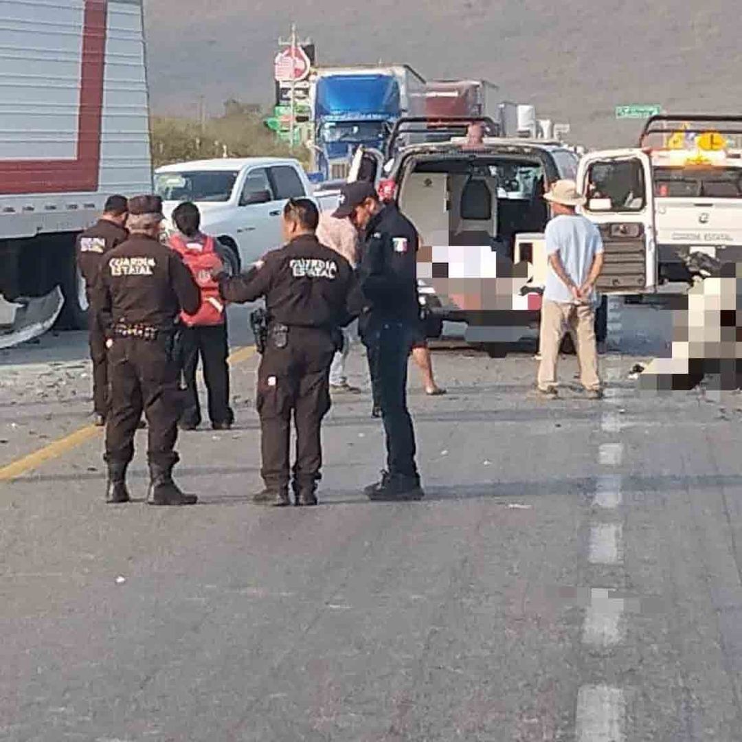 Choque entre Tráiler y Automóvil deja 3 sin Vida; un Menor entre las Víctimas