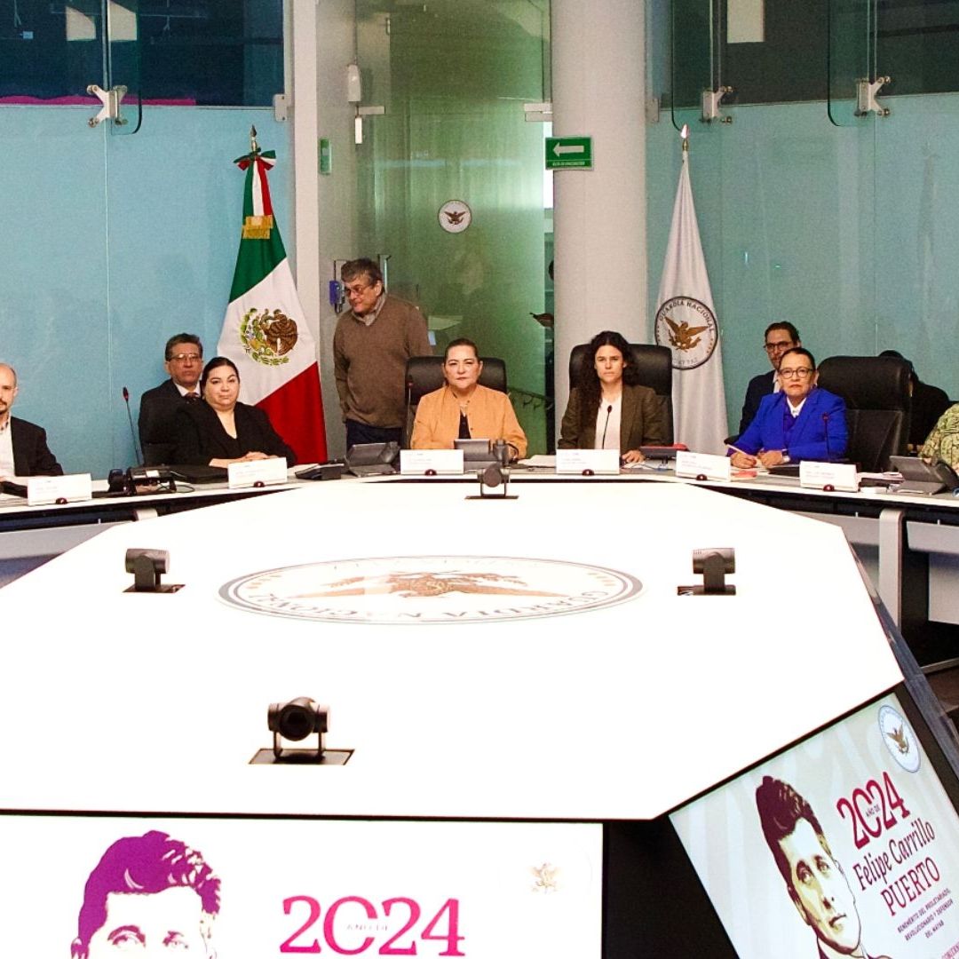 Reunión de las autoridades federales con los 11 consejeros del INE