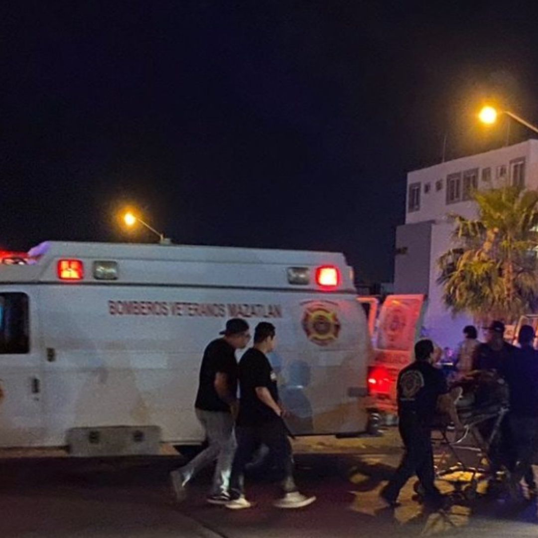 Eduardo Loaiza, padre de la influencer Kimberly Loaiza, fue rescatado tras sufrir aparatoso accidente automovilístico