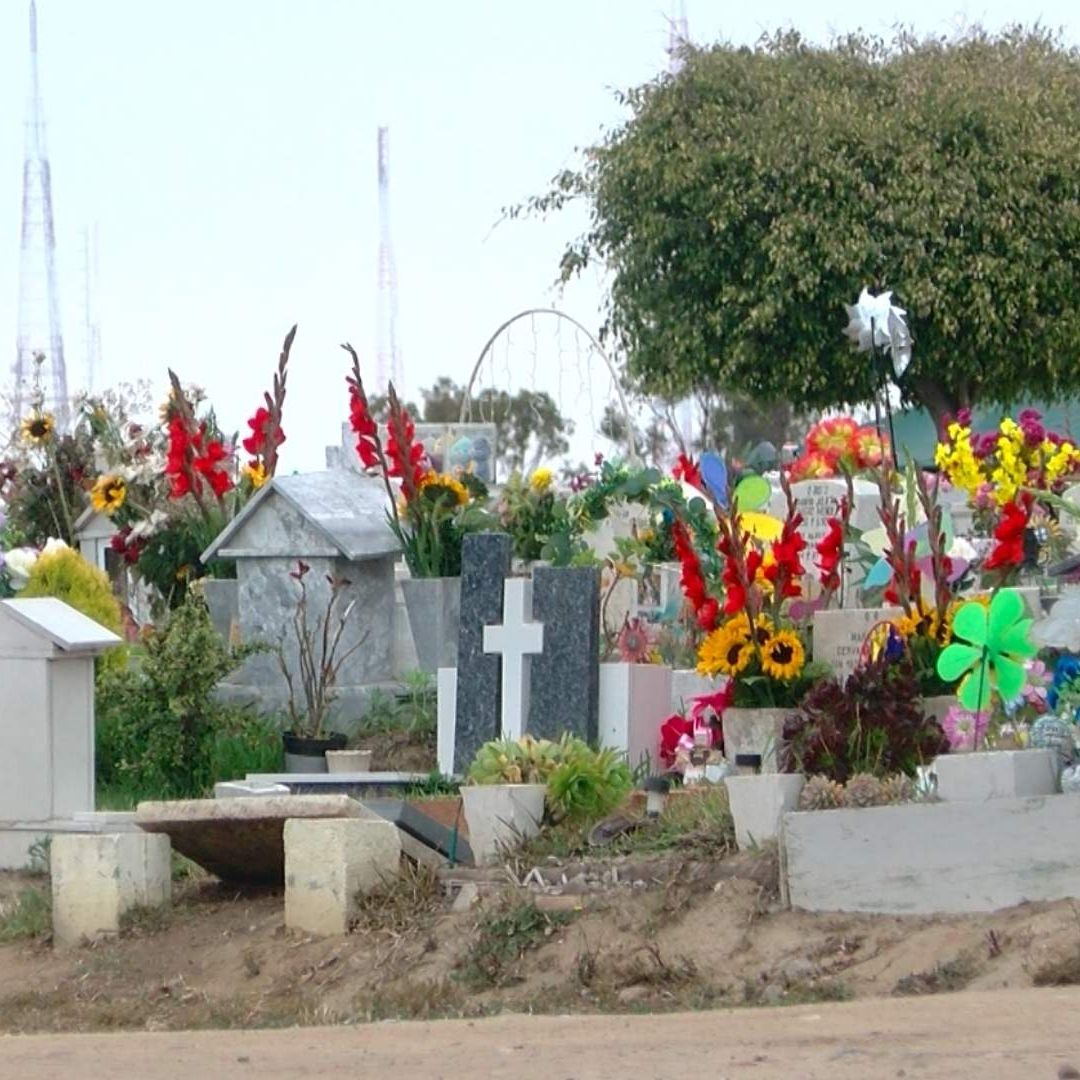 Matan a Hombre a Balazos Dentro de Área de Tumbas en Panteón de Tijuana