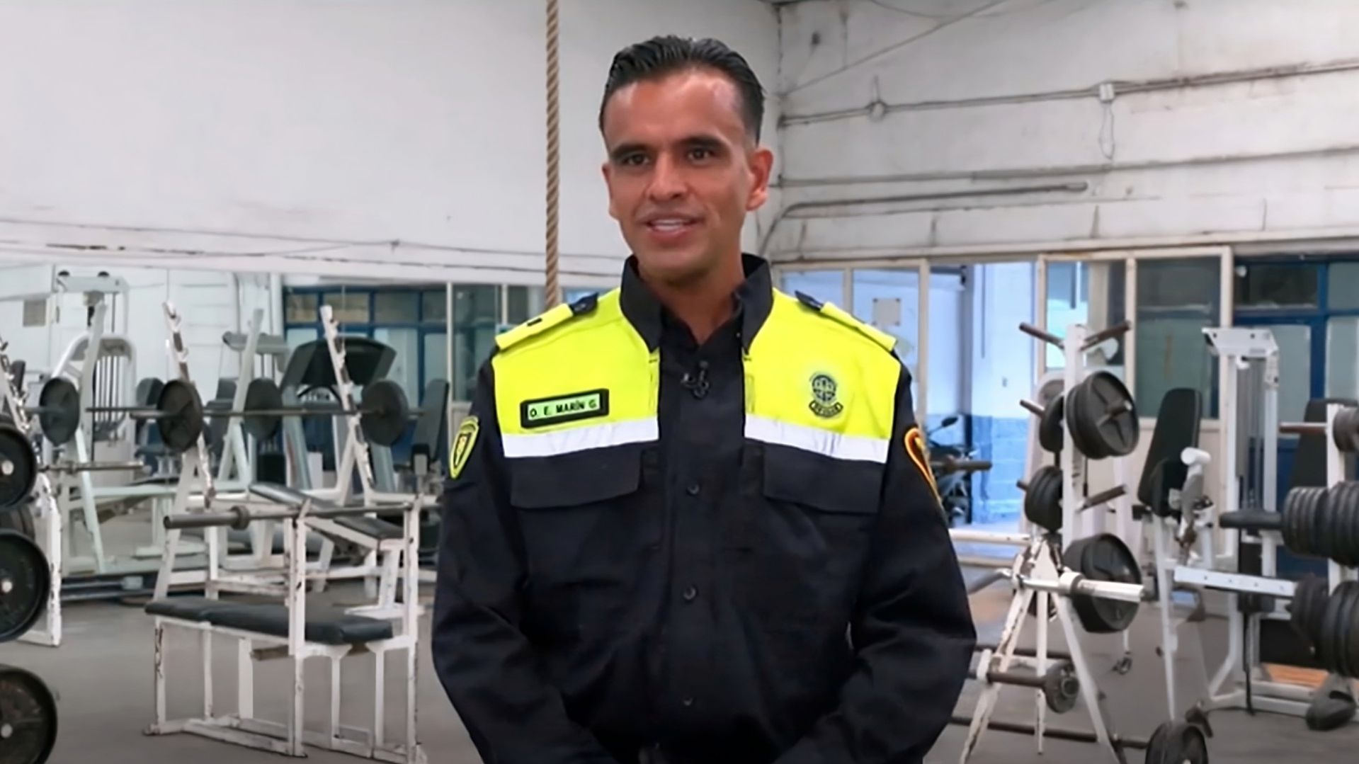 El suboficial Omar Marín entrena diariamente a policías en Arena Tlaxcoaque