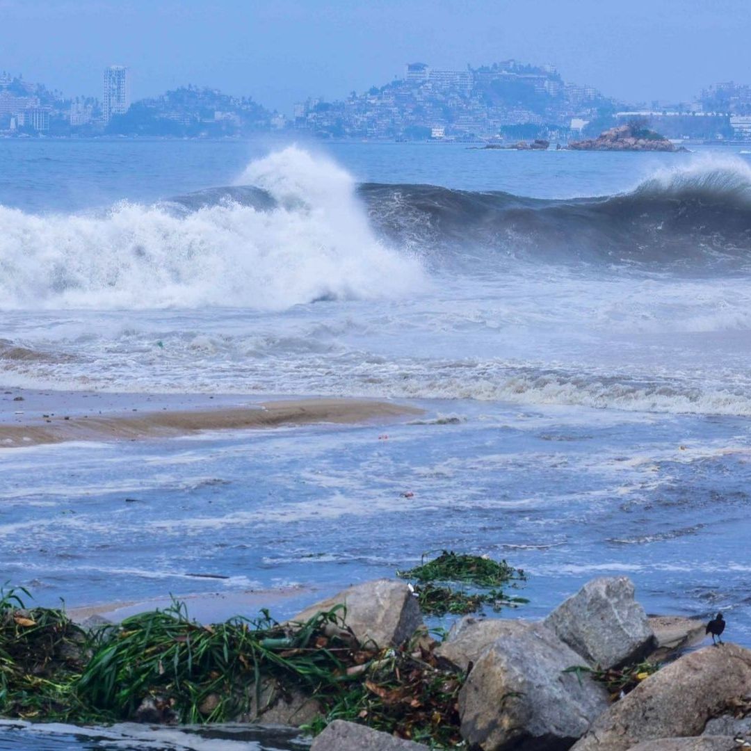Oleaje en Acapulco
