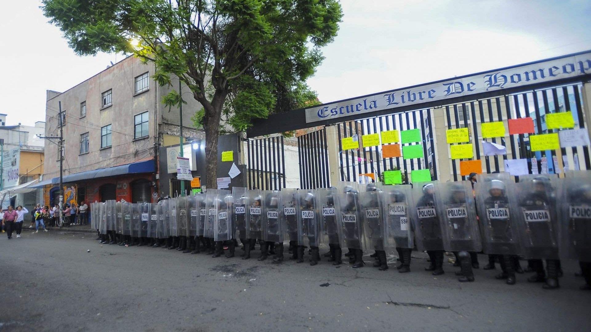 Vecinos de Peralvillo rechazan refugio migrante