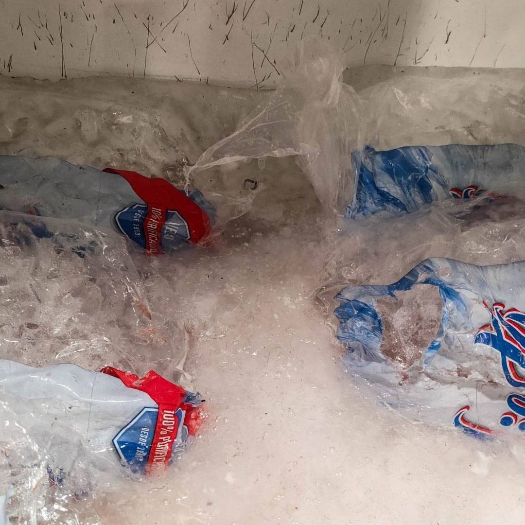 El desabasto de hielo en la CDMX ha aumentado por la tercera ola de calor, y su precio también se ha visto afectado