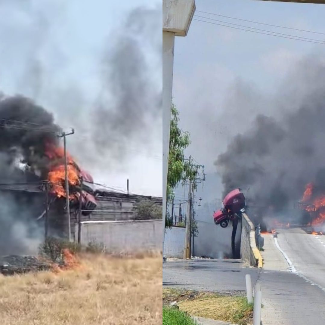 Tráiler se incendia por completo y queda colgado en puente de Edomex tras chocar contra otro tráiler y un camión