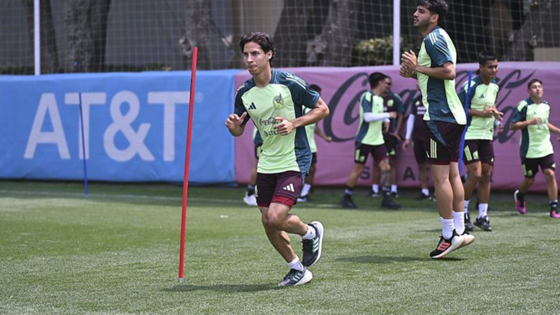 Por Lesión Diego Lainez Causa Baja de la Selección Mexicana