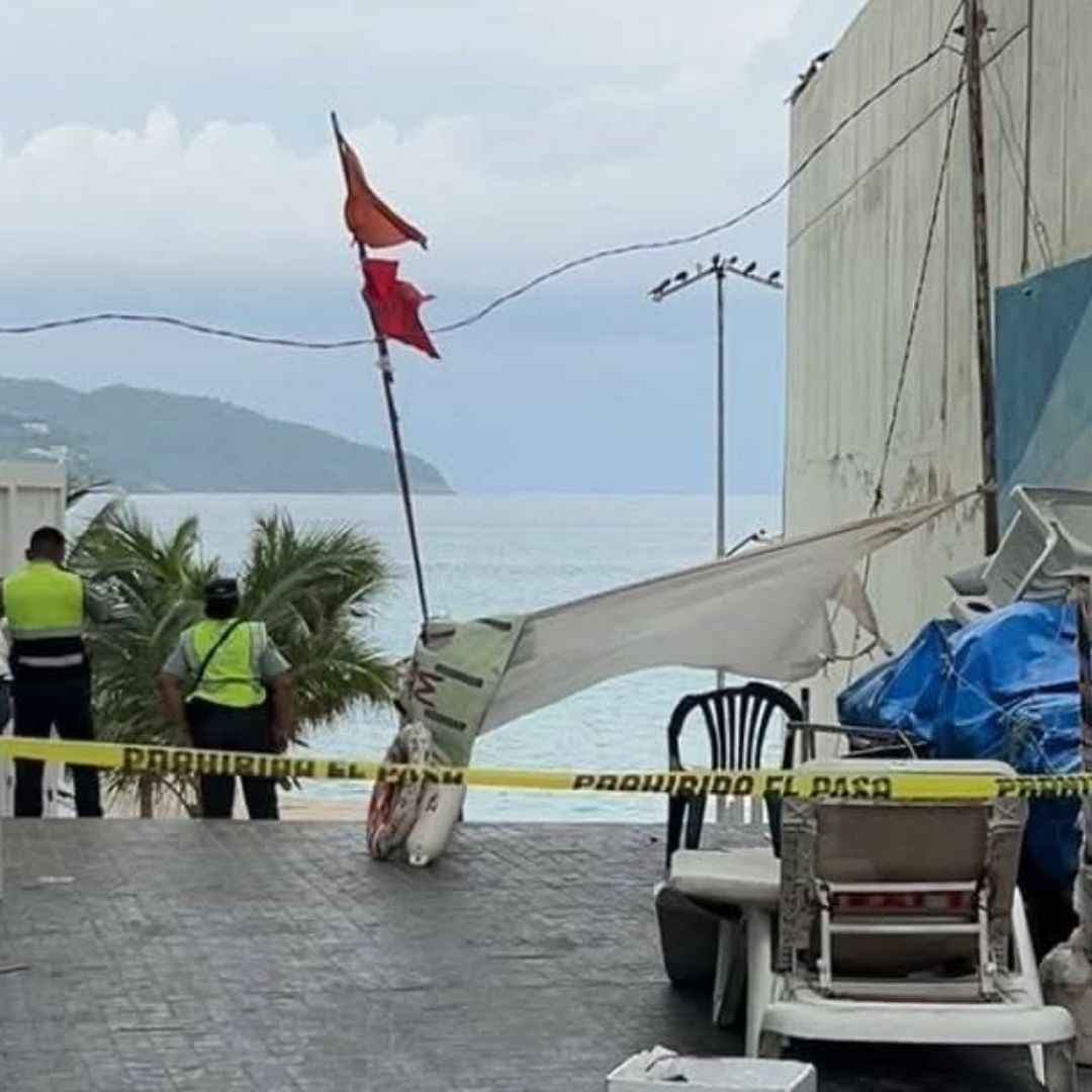 Adulta Mayor Muere Ahogada en Acapulco, Guerrero; Entró al Mar Pese a Restricción