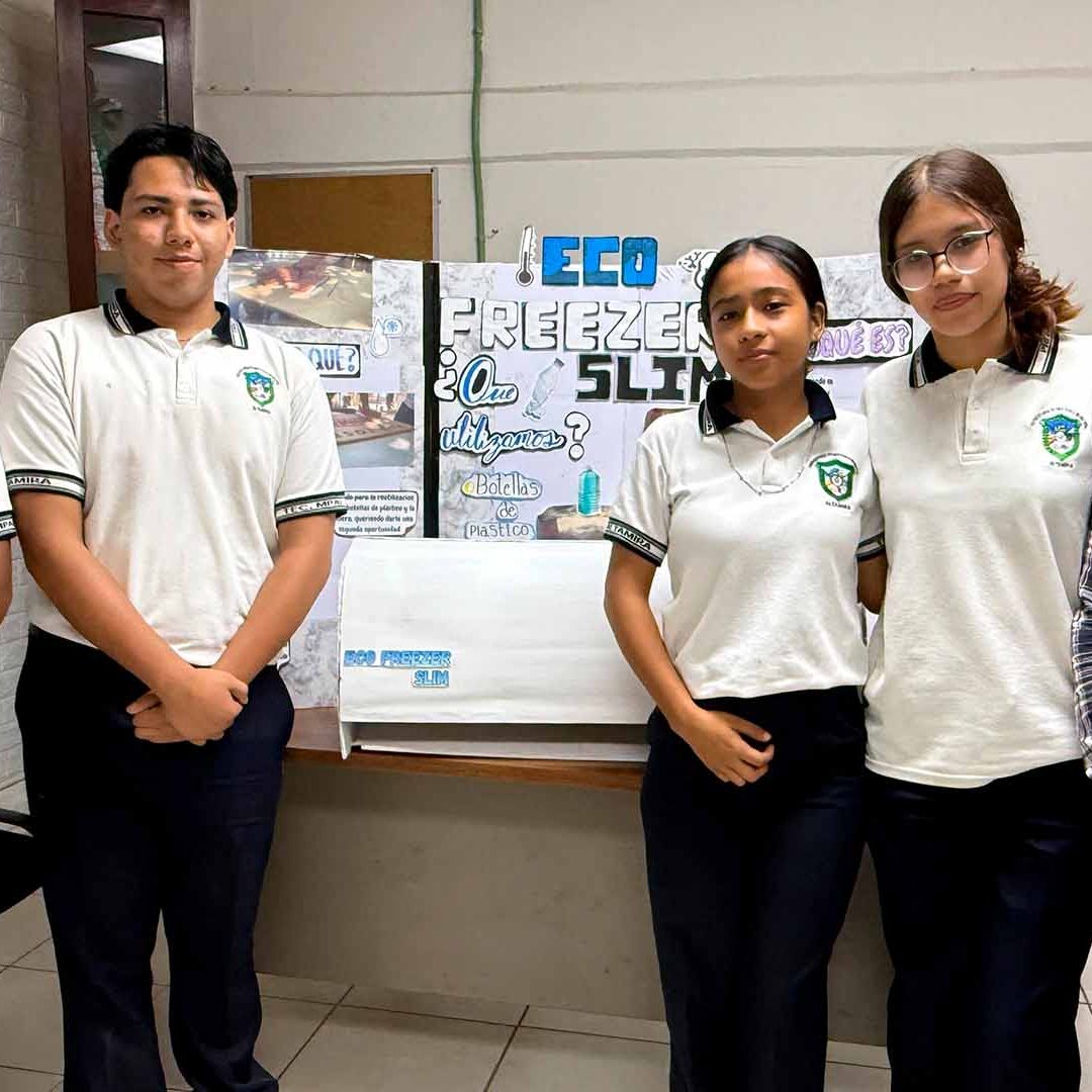 Eco Freezer Slim: El 'Minisplit' con Material Reciclado Hecho por Estudiantes de Tamaulipas