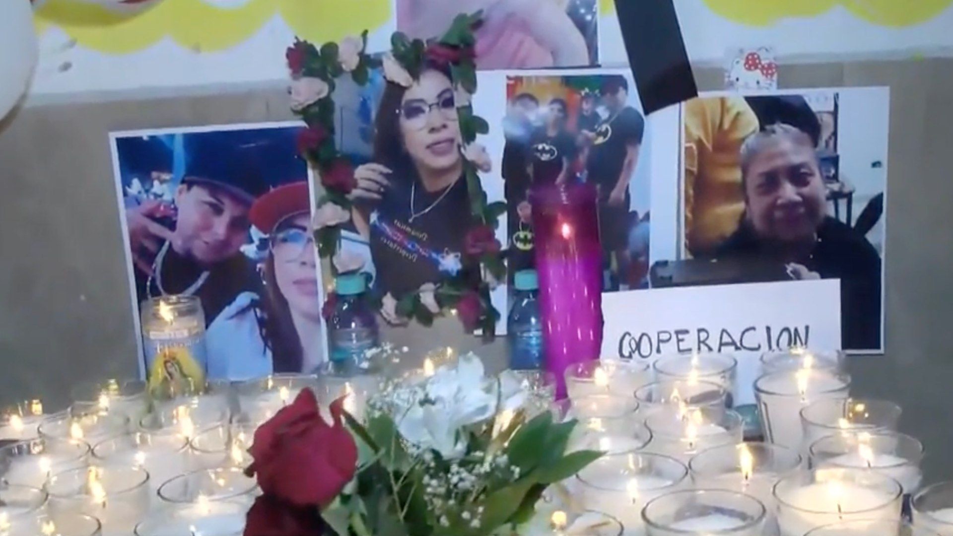 Altar en memoria de las 11 víctimas mortales del accidente de autobús en Hualahuises