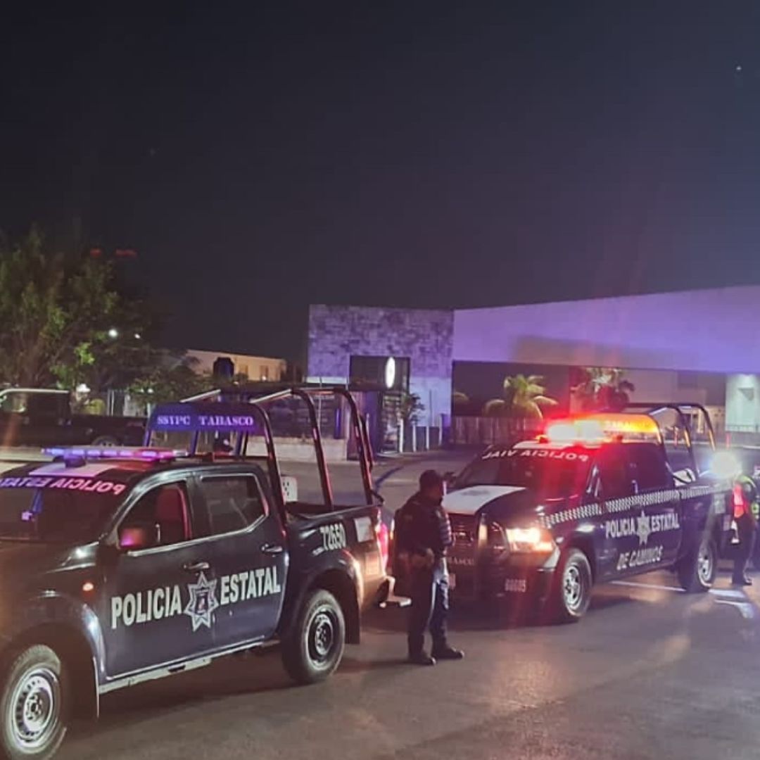 Elementos de la Policía vigilas las calles de Tabasco