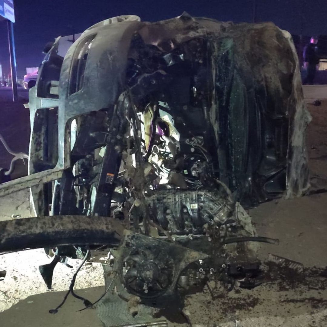 Muere Conductor en Volcadura Sobre López Mateos y Lázaro Cárdenas en Mexicali