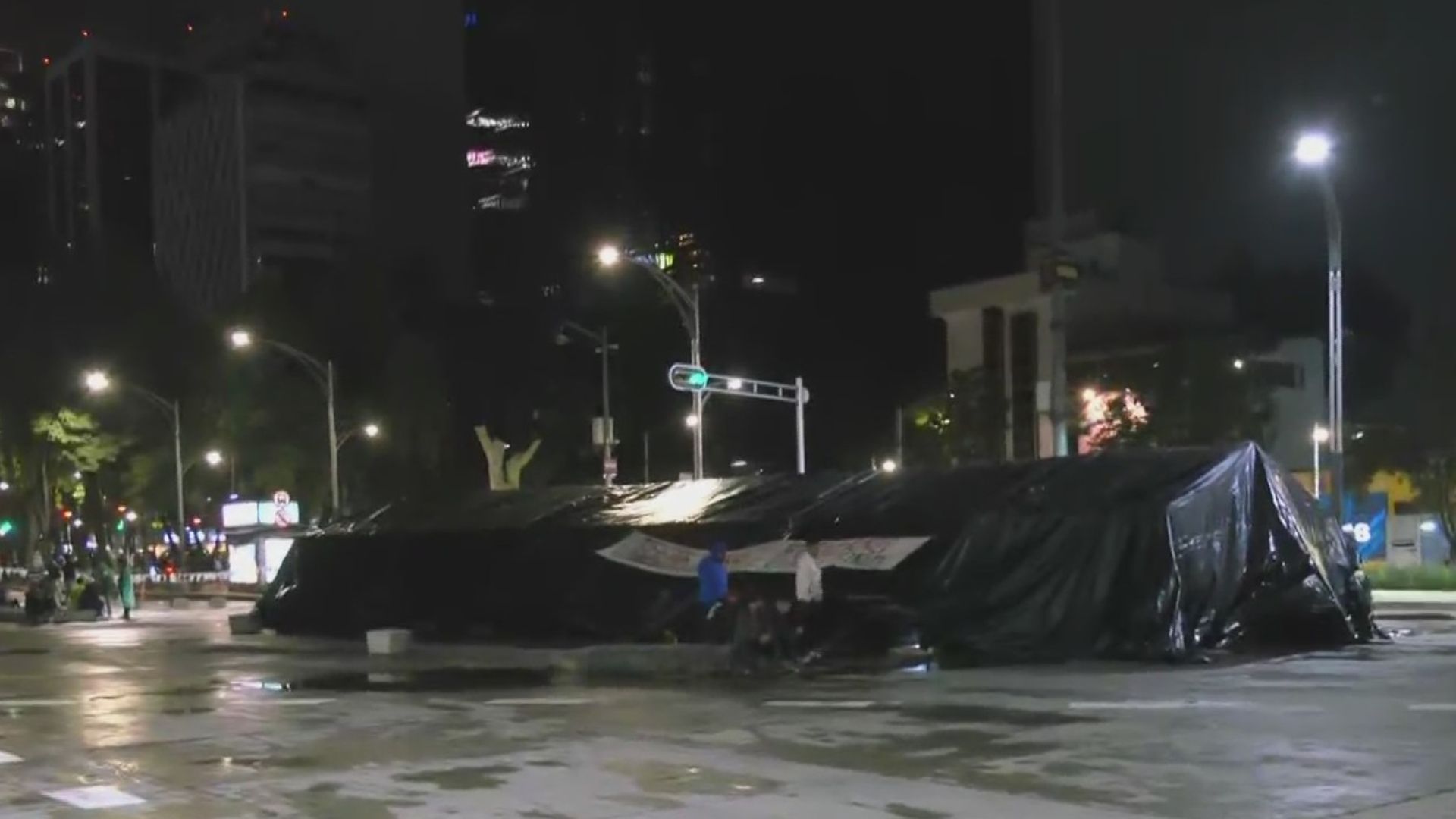 ¿Por qué Manifestantes Bloquean Paseo de la Reforma en la CDMX?