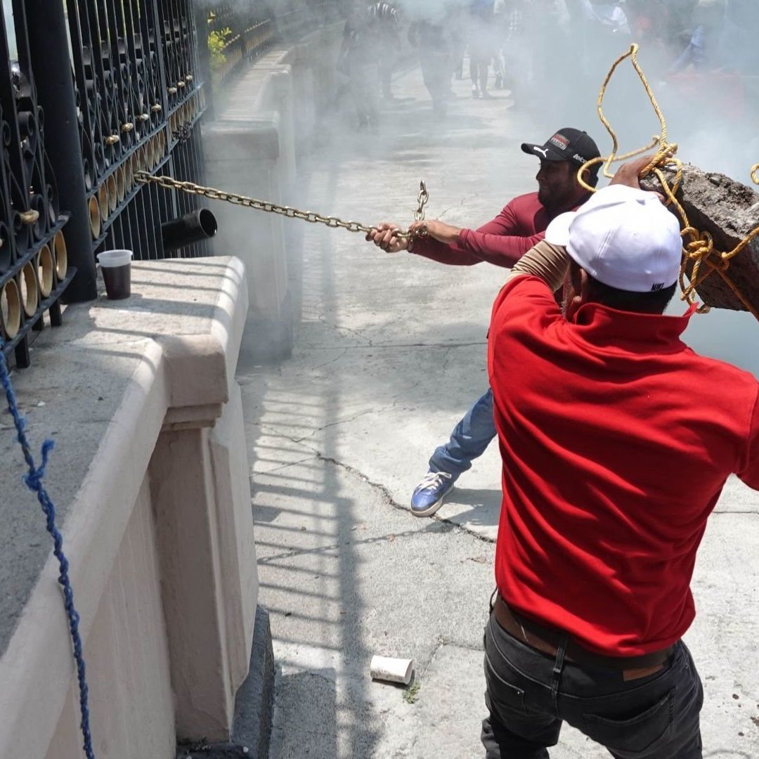 Disturbios afuera de Segob el 4 de junio 2025