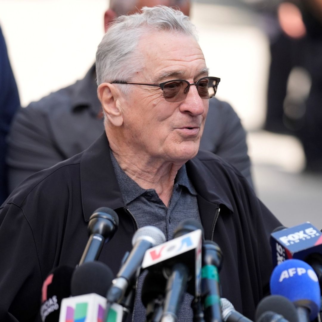 Robert De Niro se lanzó hoy 28 de mayo de 2024 contra Donald Trump durante un mensaje a las puertas del tribunal de Nueva York