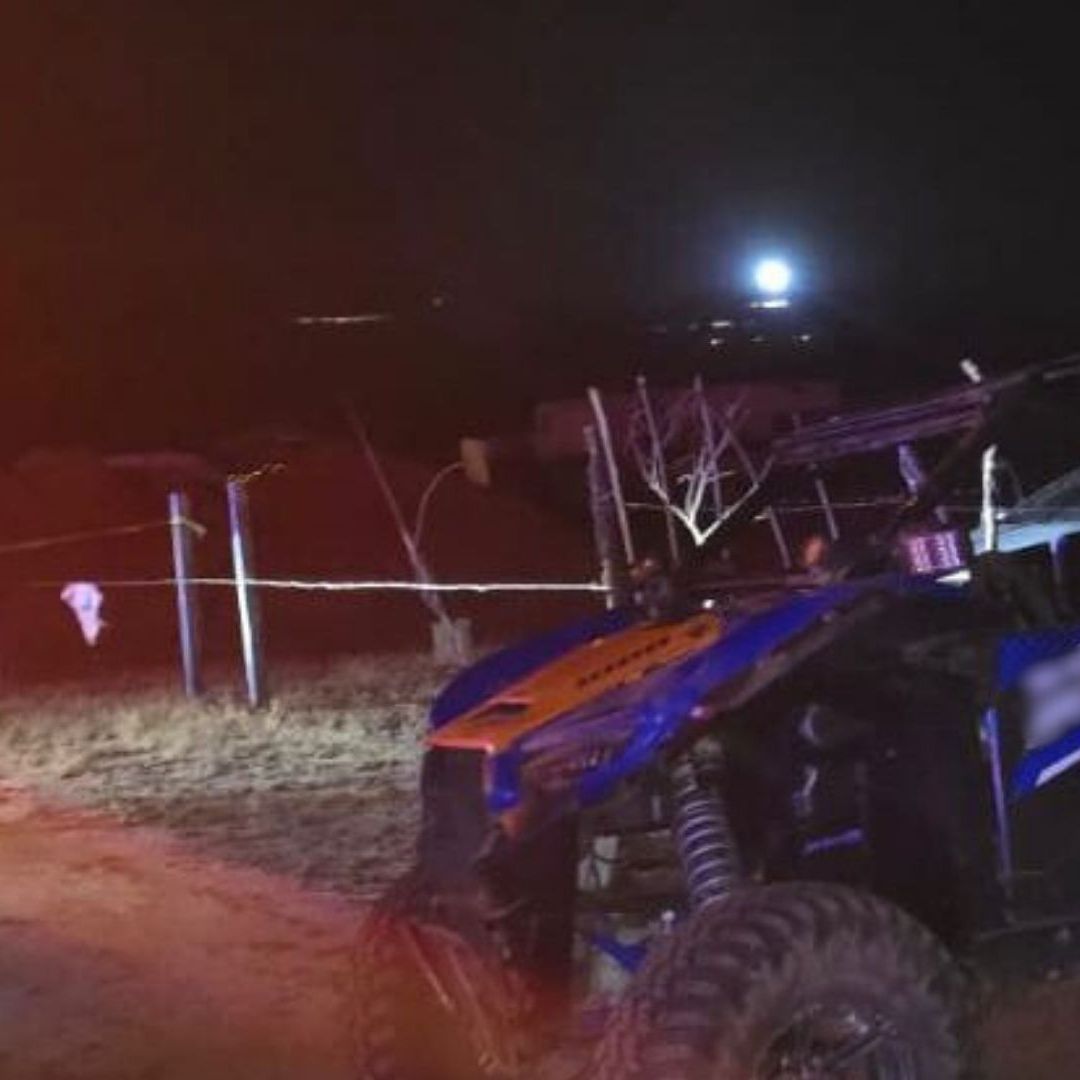 Razer Vuelca al Perder el Control por Exceso de Velocidad en Ensenada