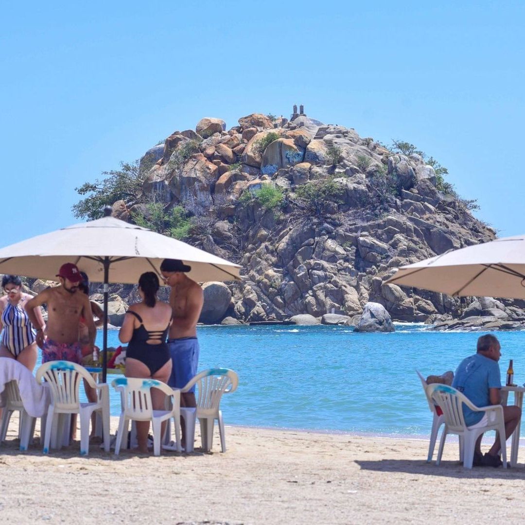 Checa la tabla de vacaciones 2025 por ley, para que sepas cuántos días de descanso te corresponden al año
