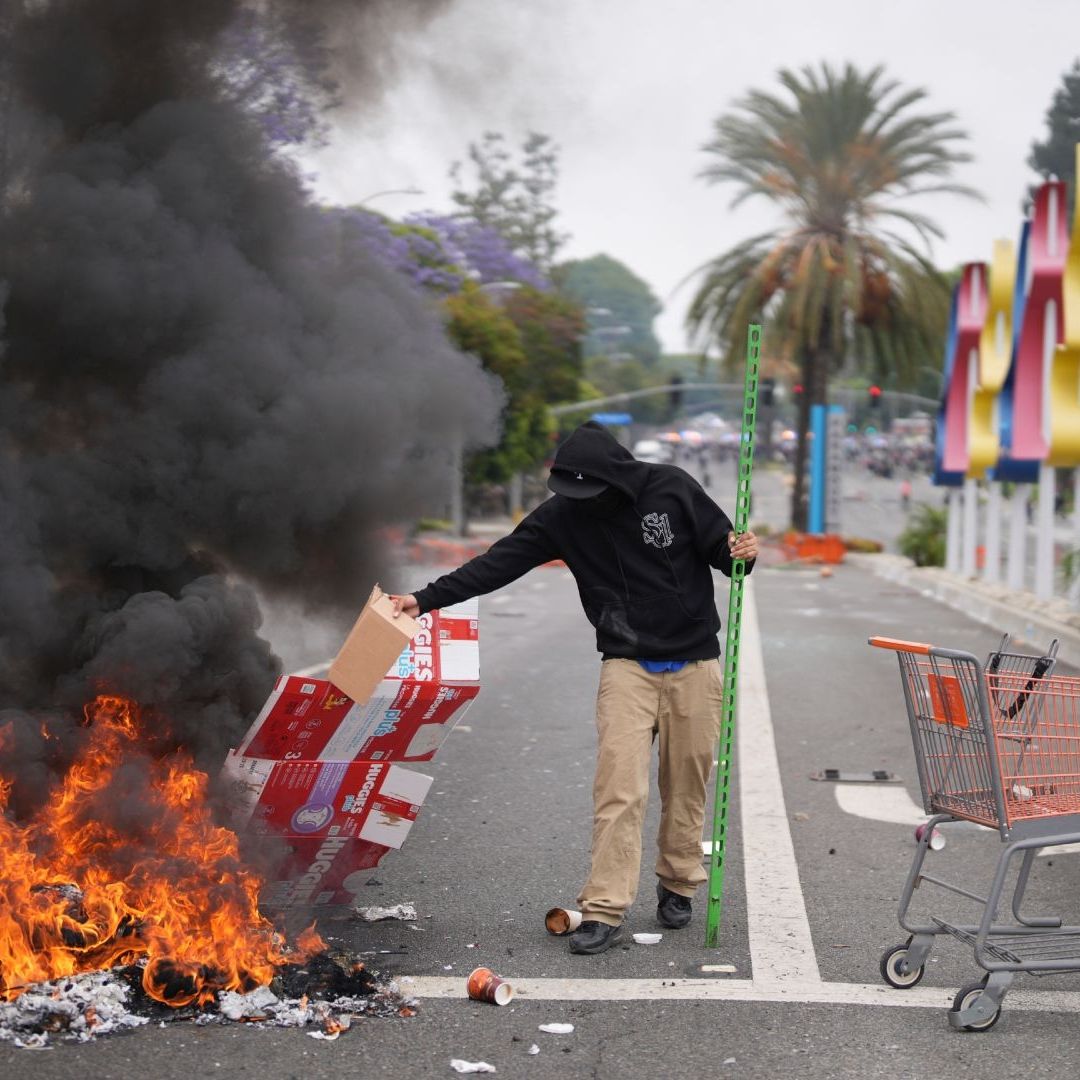 Redadas en Los Ángeles generan protestas.
