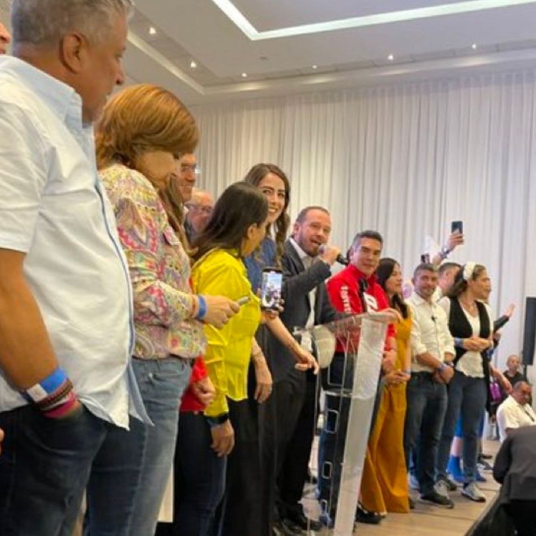 Santiago Taboada ofreció una conferencia de prensa en su centro de operaciones en Ciudad de México