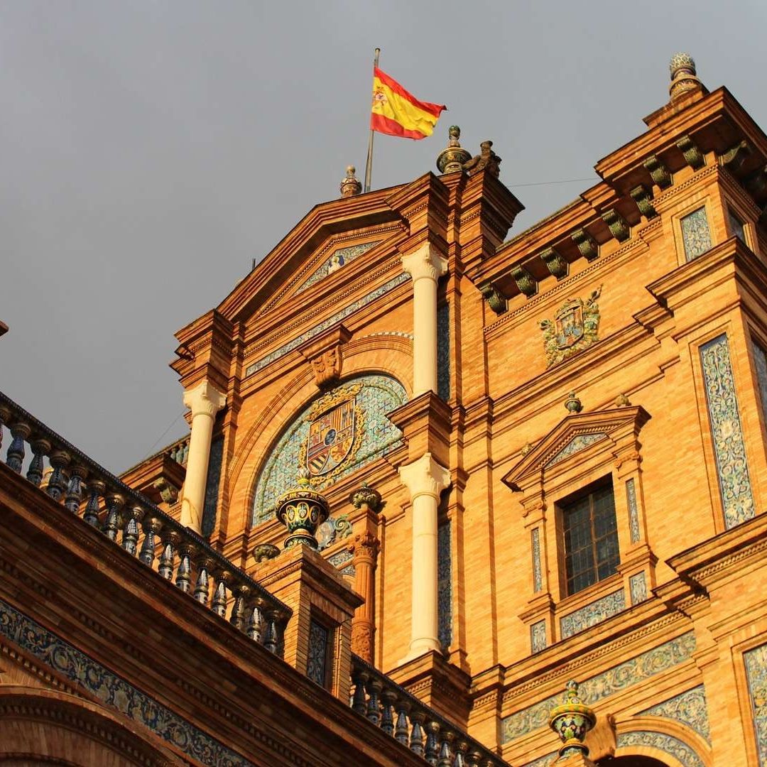 Conoce la lista de apellidos en español cuyo origen se relaciona con aristócratas que poseen títulos nobiliarios