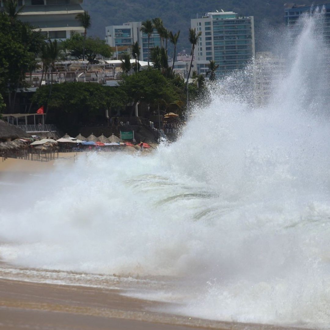 ¿Cuándo Habrá Mar de Fondo en Acapulco y Qué Playas Serían las Afectadas?