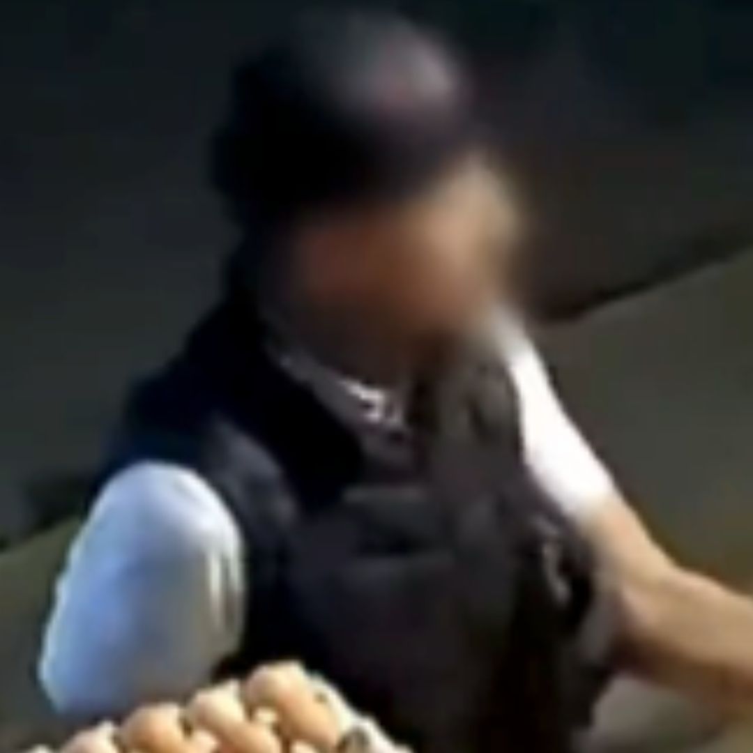 Al asaltante poco le importó que en el establecimiento de venta de pollo había niños quienes presenciaron el robo