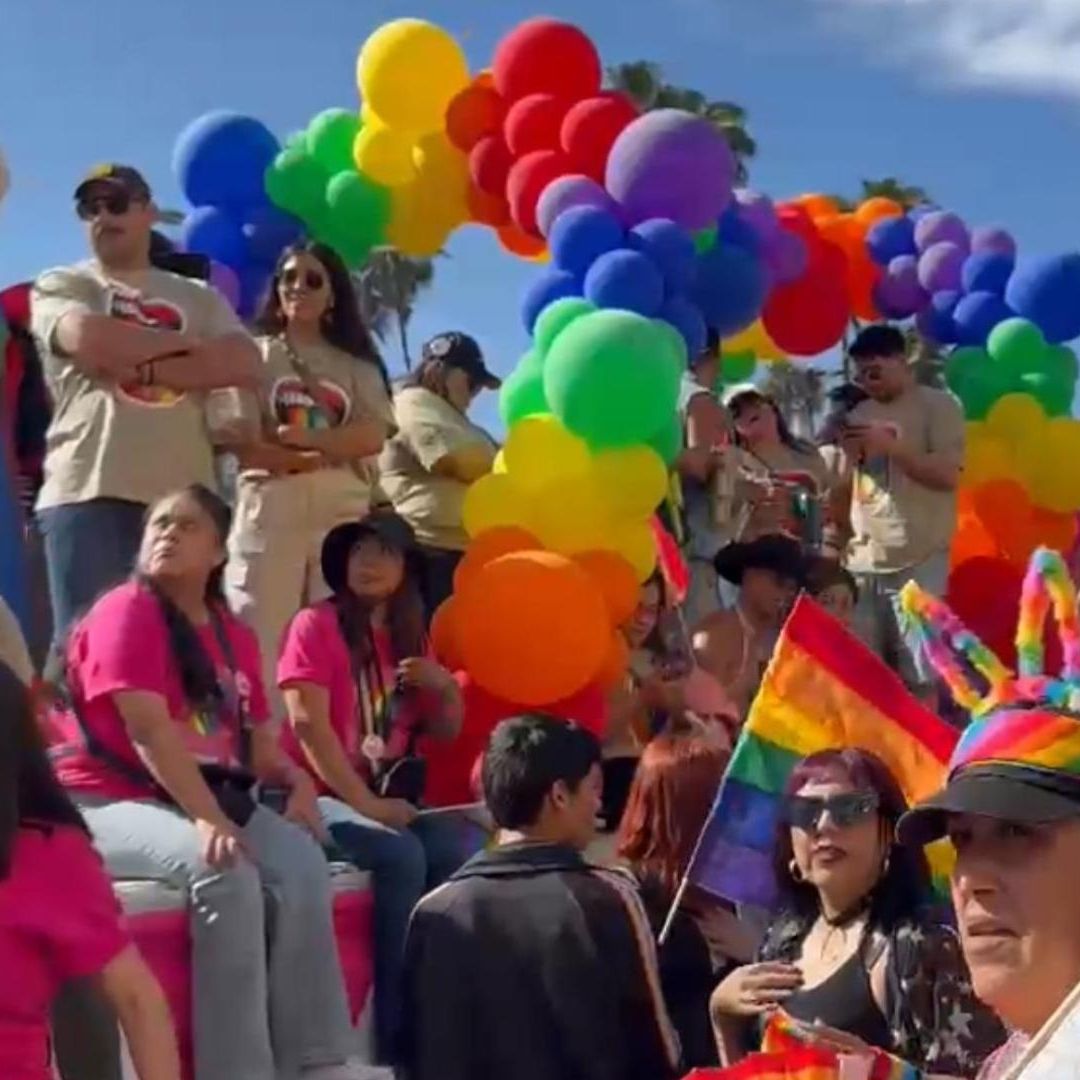 Marcha del Orgullo LGBT+ en Ensenada Rompe Récord con Más de 8 mil Asistentes