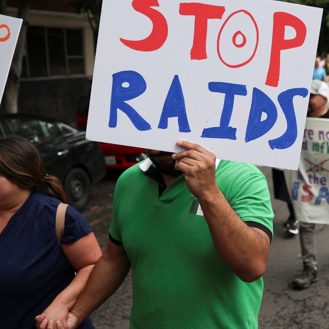 Protestan en Ciudad de México contra protestas migratorias de Donald Trump