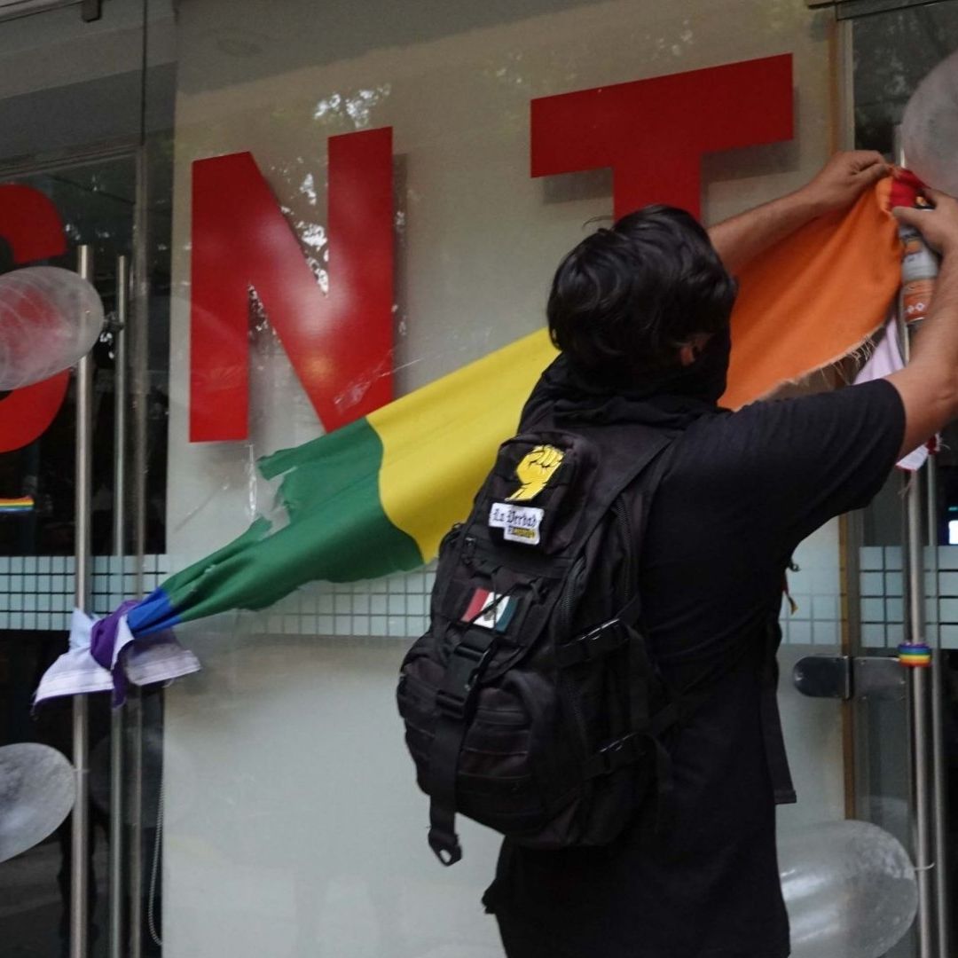 Líder Sindical del Infonavit "Se Disculpa" con la Comunidad LGBTQ+