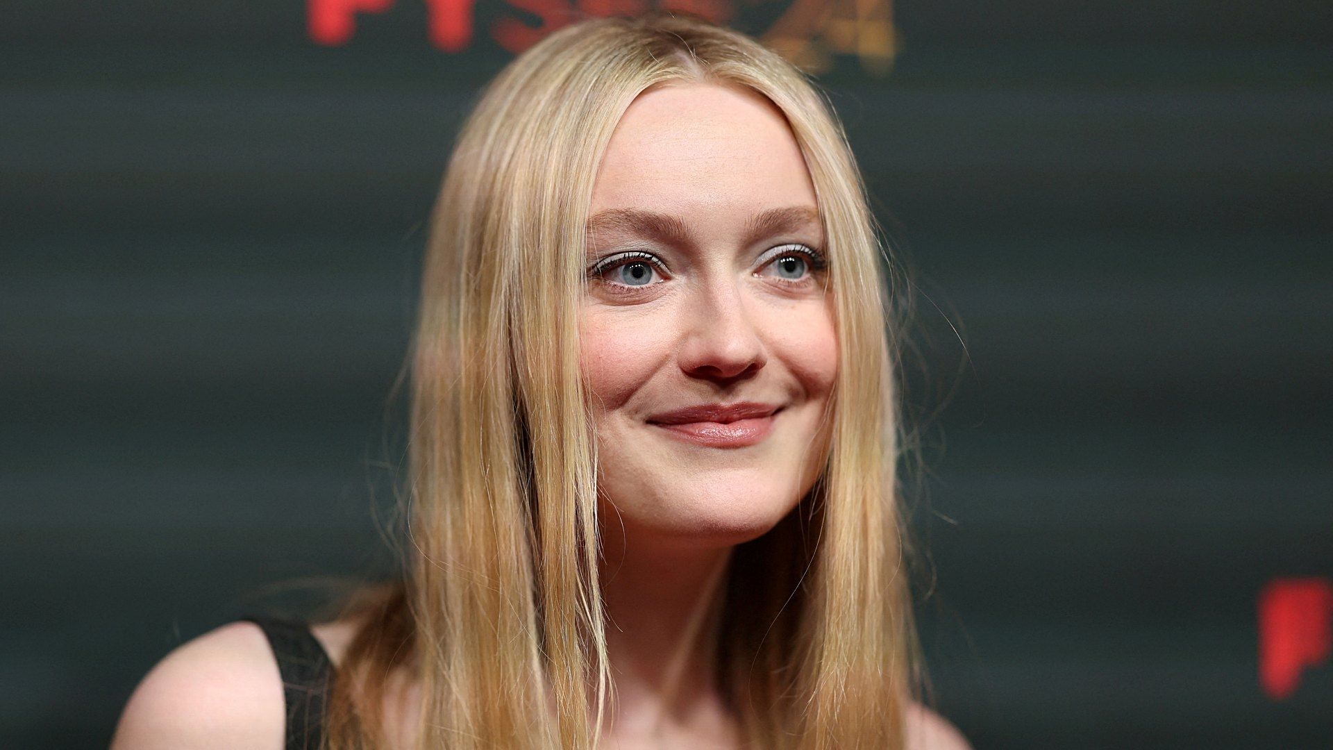 El Peculiar Regalo que da Tom Cruise a Dakota Fanning en Cada Cumpleaños