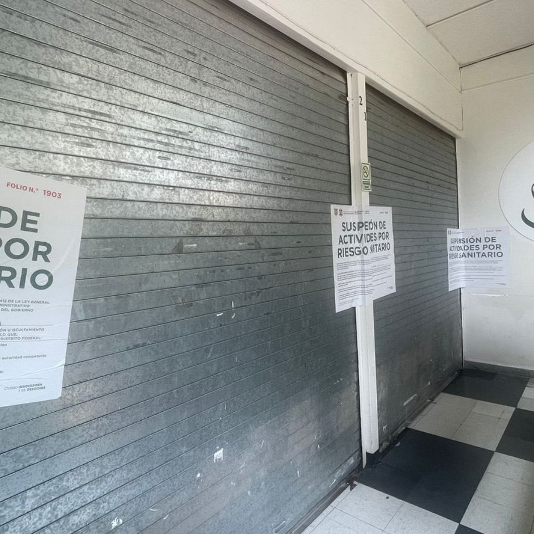 Clausuran Cafetería Cerca de CU tras Denuncia por Bebida