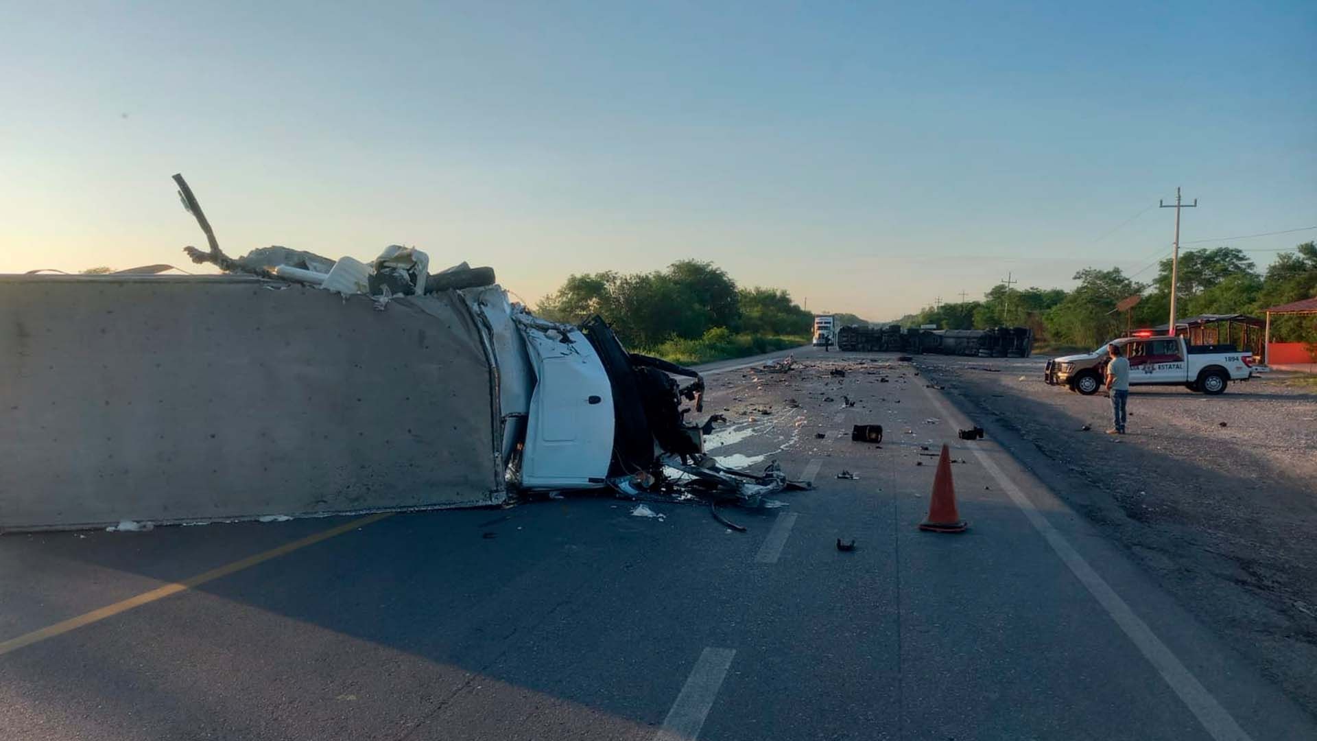Choque y Volcadura en Carretera Ciudad Victoria - Monterrey Deja una Persona Sin Vida