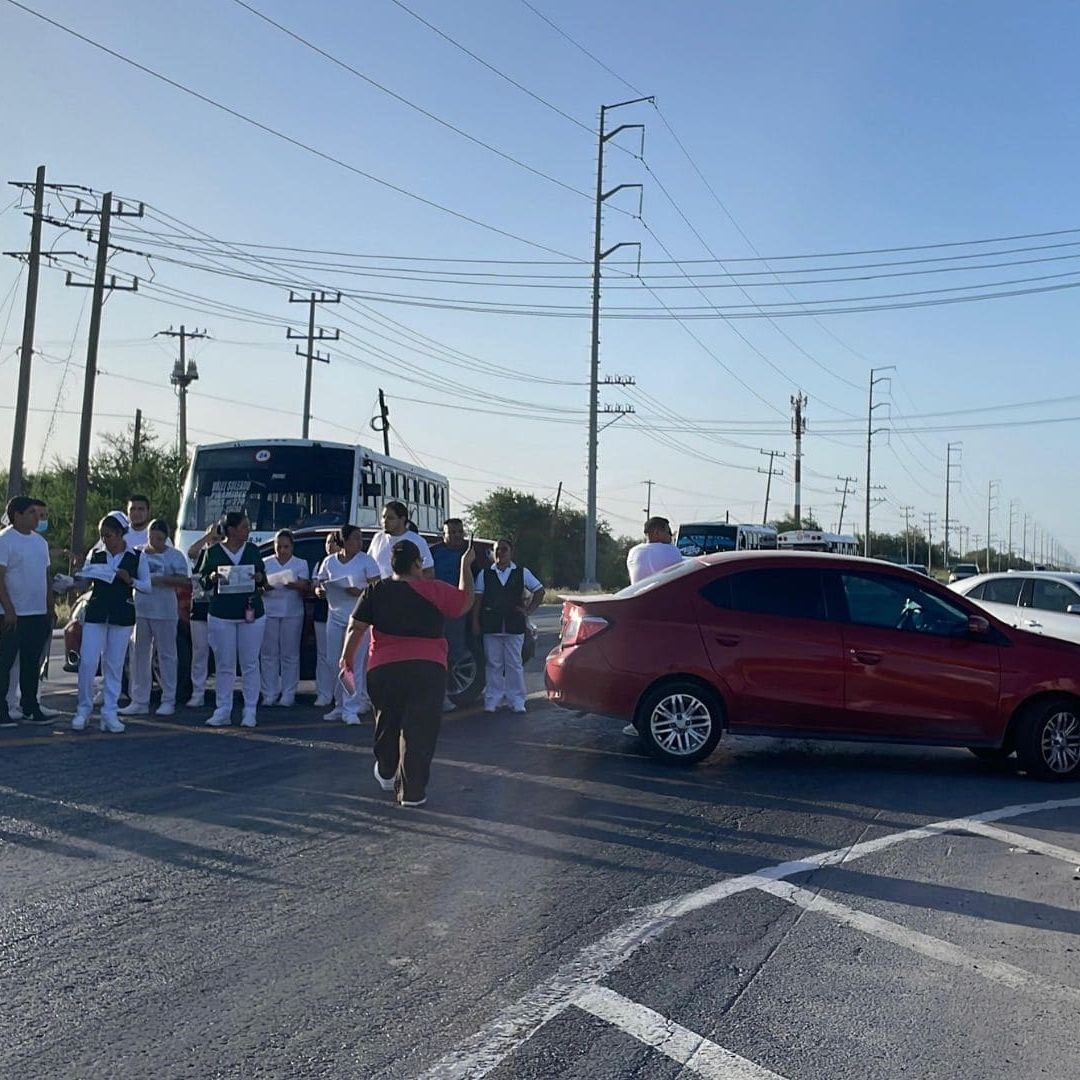 Enfermeros Protestan por Compañero Desaparecido y Bloquean Carretera Reynosa - San Fernando