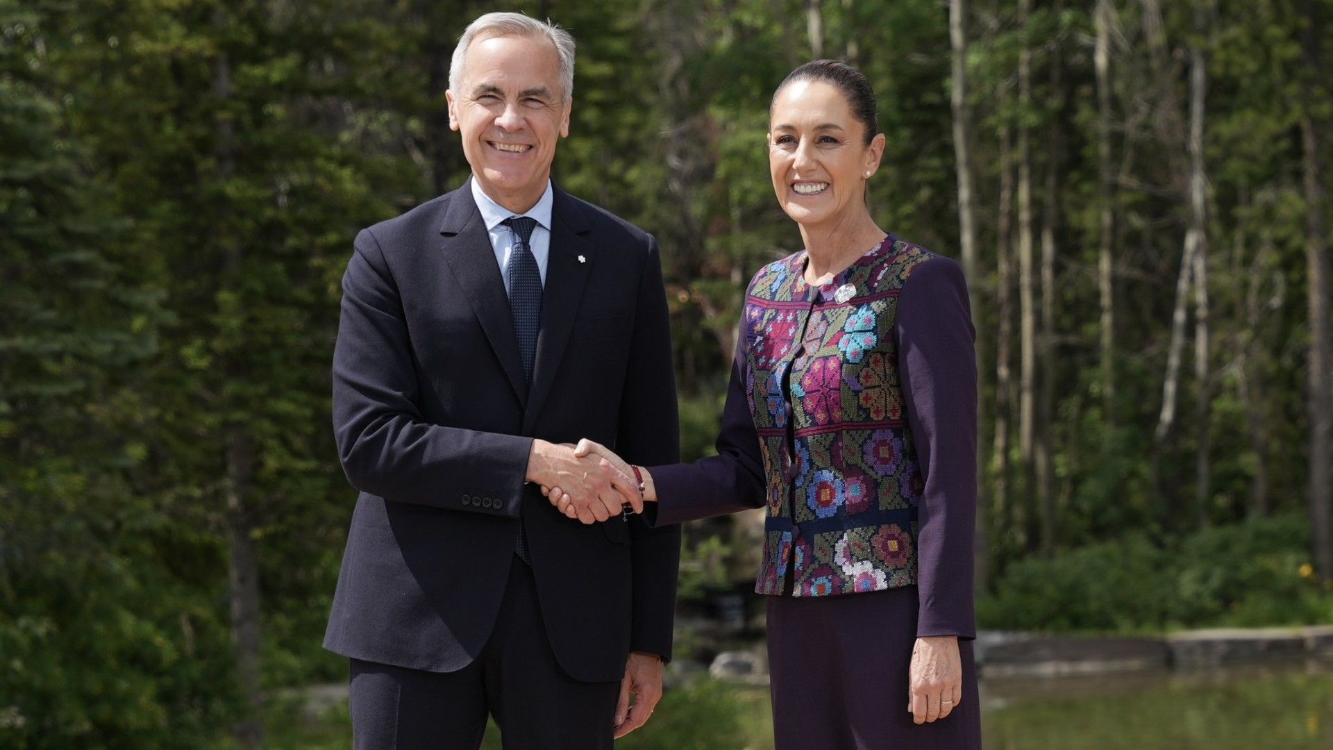 Mark Carney, Primer Ministro de Canadá, recibe a Sheinbaum.