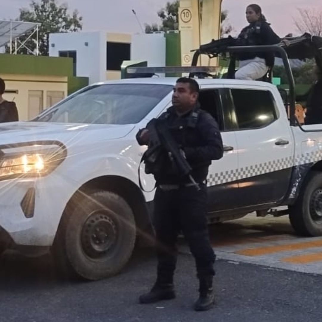Policías en operativo de seguridad en Michoacán