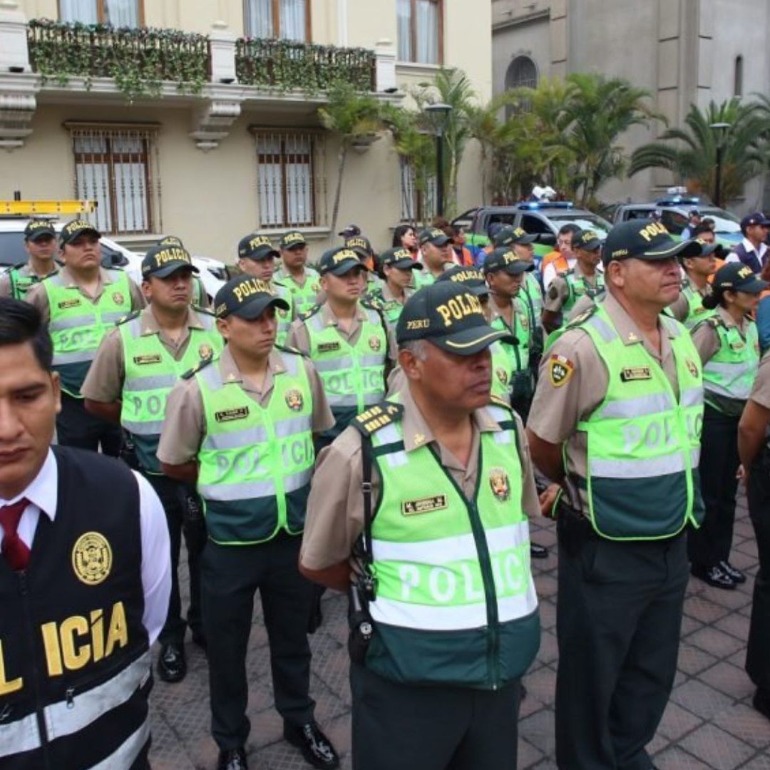 Video | Ladrón Se Burla de Policías en Perú: "Por Fin Trabajan"