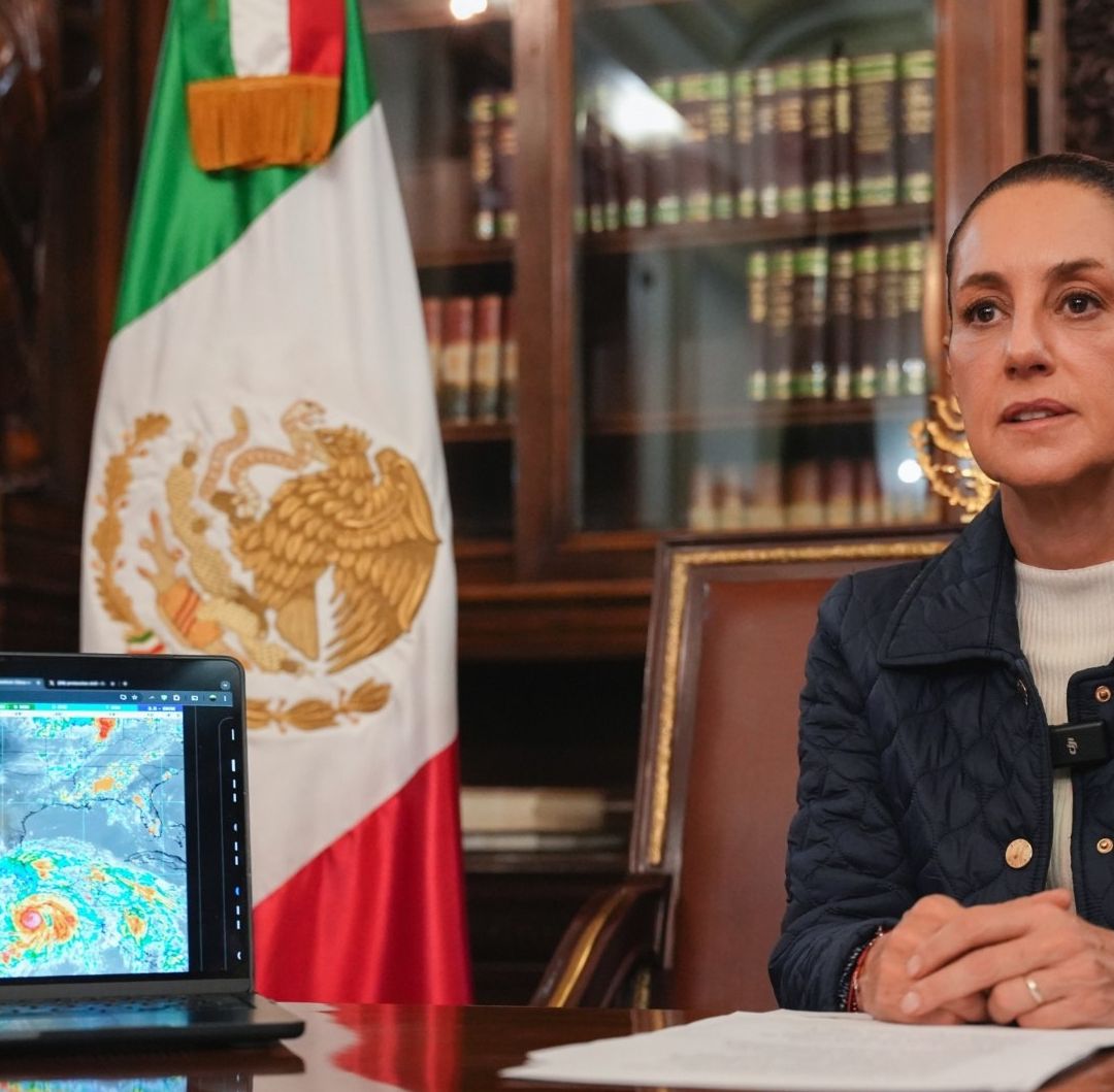 Presidenta Da Mensaje por Huracán Erick; Pide Atender Mantener la Calma