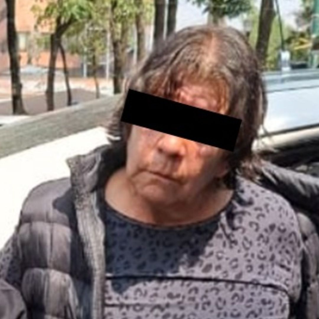 ¡Agárrenla! Abuelita se Llevó las Limosnas y la Detienen por Robo de Dinero en Iglesia de CDMX