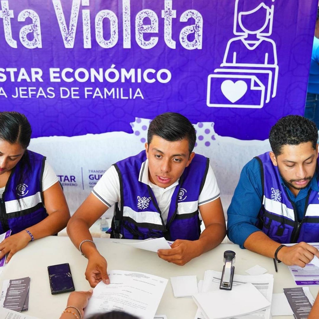 Las mujeres están cerca de saber si fueron seleccionadas para recibir la Tarjeta Violeta en Guerrero