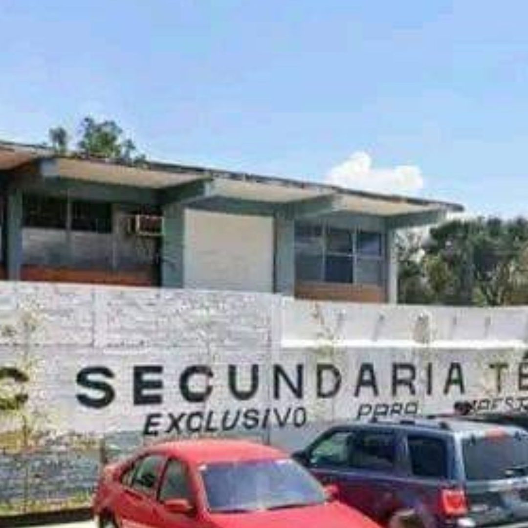 Niña Va a Comprar Agua y es Abusada por Su Compañero de Clases